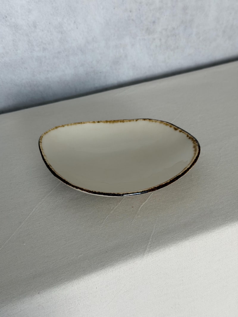 Plate with rim, a handbuilt ceramic plate, 6.25 x 5 in