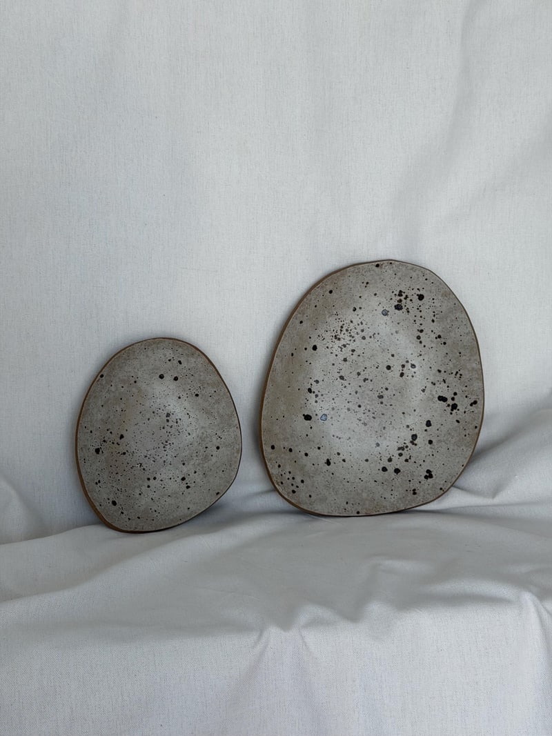 Plate set of two, handbuilt ceramic plates with a speckled glaze, 8.5 x 7.5 in and 6 x 5.5 in